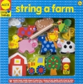 String a farm. La granja de madera